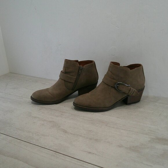 Indigo Rd. Sansun Brown Taupe Ankle Boot w/ Harness straps & buckle  Sz 6 M - Picture 10 of 12
